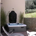 L'oliveraie Du Fango לינה וארוחת בוקר Manso