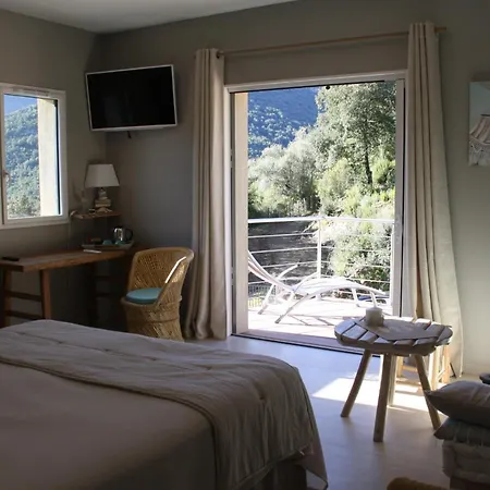 L'oliveraie Du Fango Bed & Breakfast