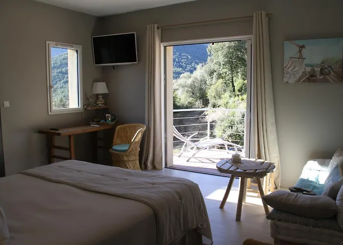 L'oliveraie Du Fango Bed & Breakfast